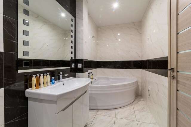 Апартаменты Lux 3-bedroom apartment in Most City area Днепр-17